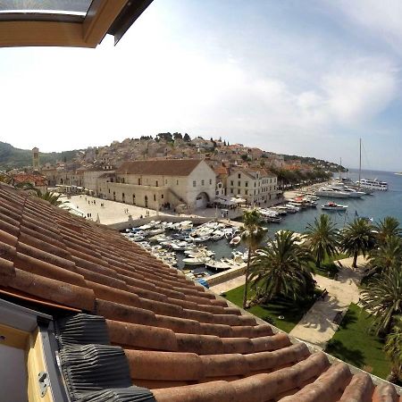 Hvar Attic Modern Design - Town Center With A Great View Hvar Town Bagian luar foto