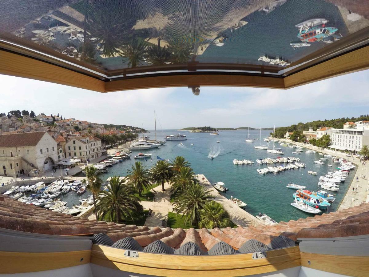 Hvar Attic Modern Design - Town Center With A Great View Hvar Town Bagian luar foto