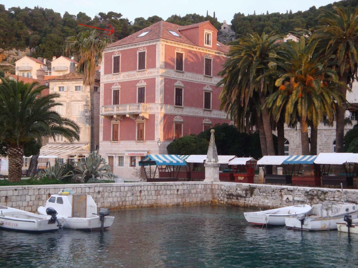 Hvar Attic Modern Design - Town Center With A Great View Hvar Town Bagian luar foto